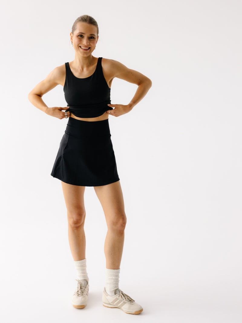Dopasowana czarna spódniczka do tenisa Shape
